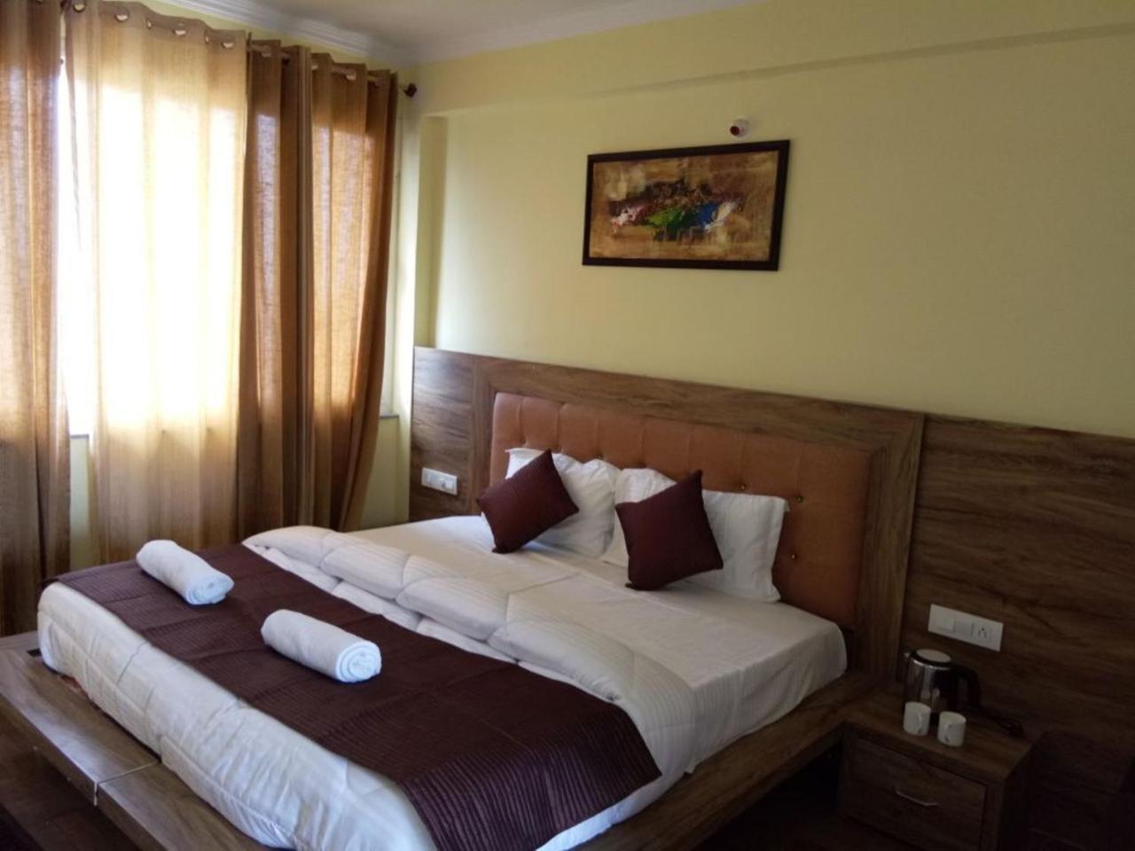 Harmony Blue Mcleodganj Hotel McLeod Ganj Exterior foto