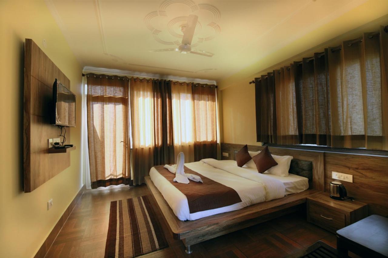 Harmony Blue Mcleodganj Hotel McLeod Ganj Exterior foto